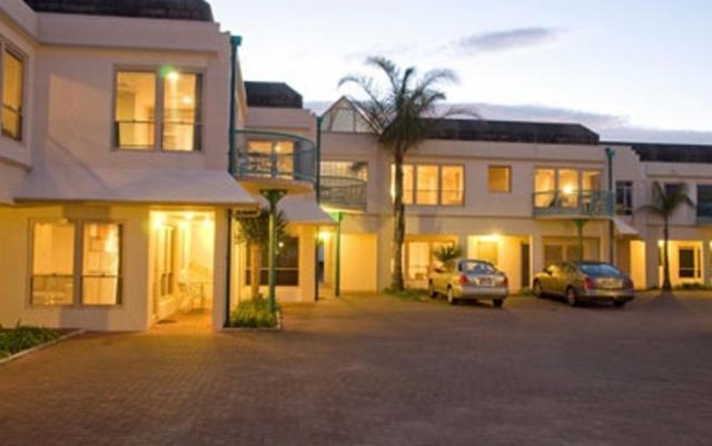 Pacific Harbour Motor Inn Гисборн Экстерьер фото